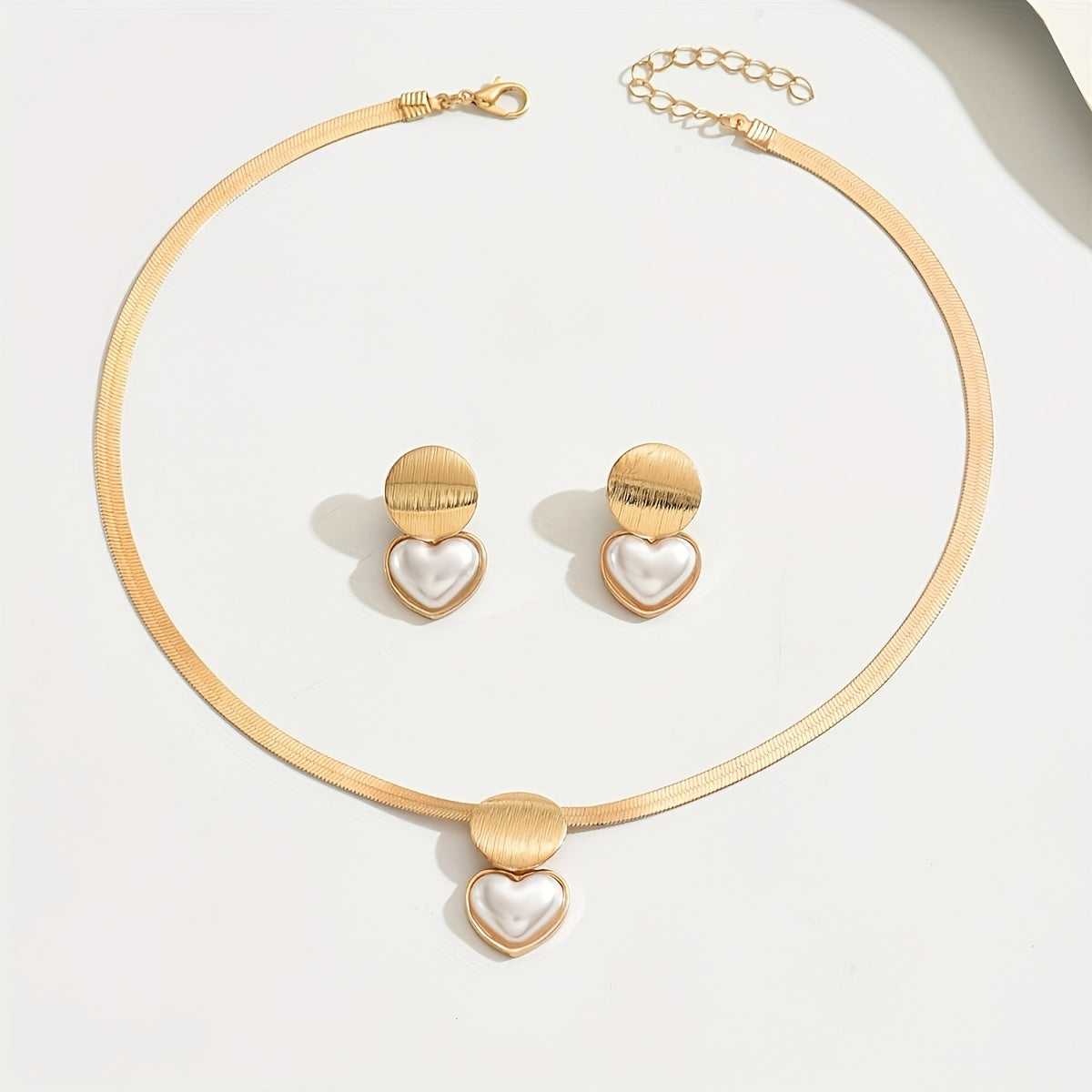 Fashionable, Elegant And Versatile Collarbone Brushed Geometric Heart Acrylic Pearl French Retro Snake Skin Chain Sets - Tiff's Treasures